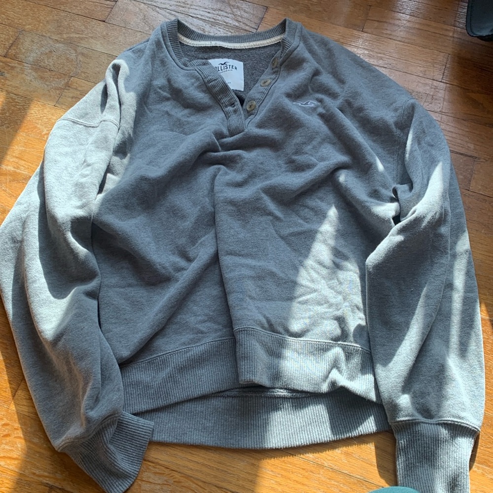 Hollister sweatshirt